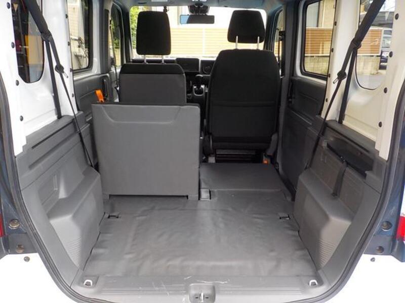 N-VAN