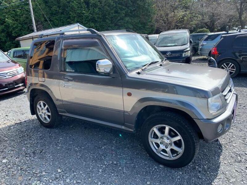 PAJERO MINI