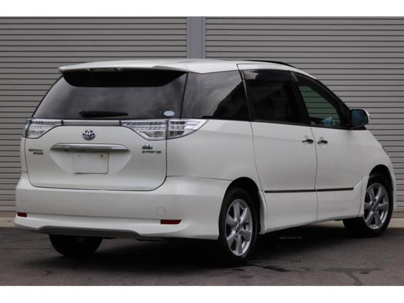 ESTIMA HYBRID