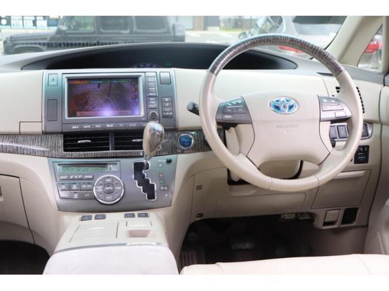 ESTIMA HYBRID