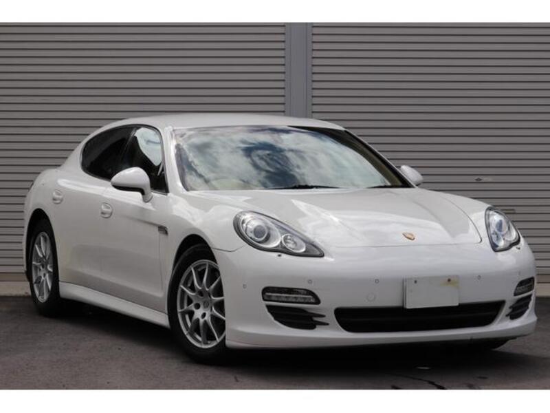 PANAMERA-0