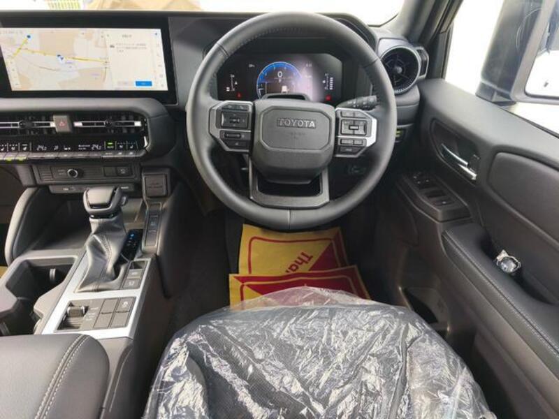 LAND CRUISER 250