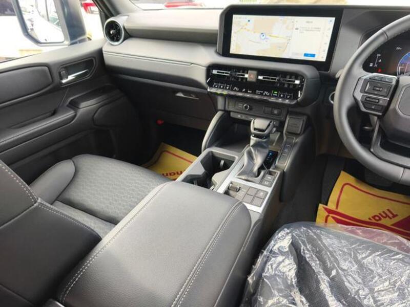 LAND CRUISER 250