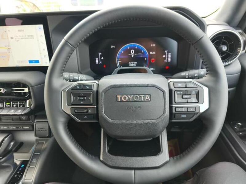 LAND CRUISER 250