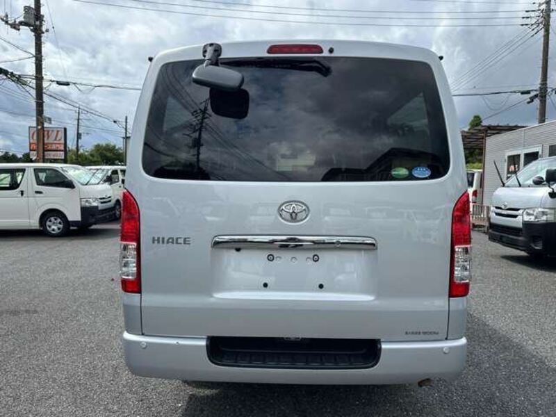 HIACE VAN