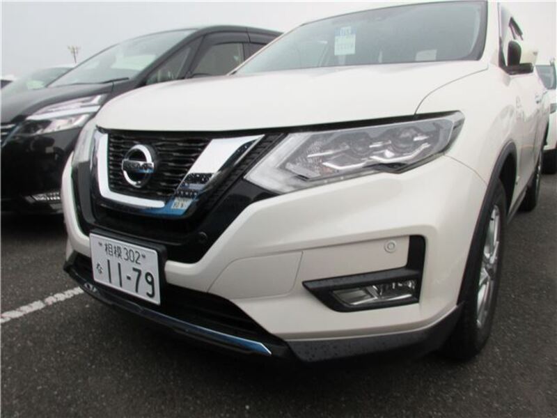 X-TRAIL