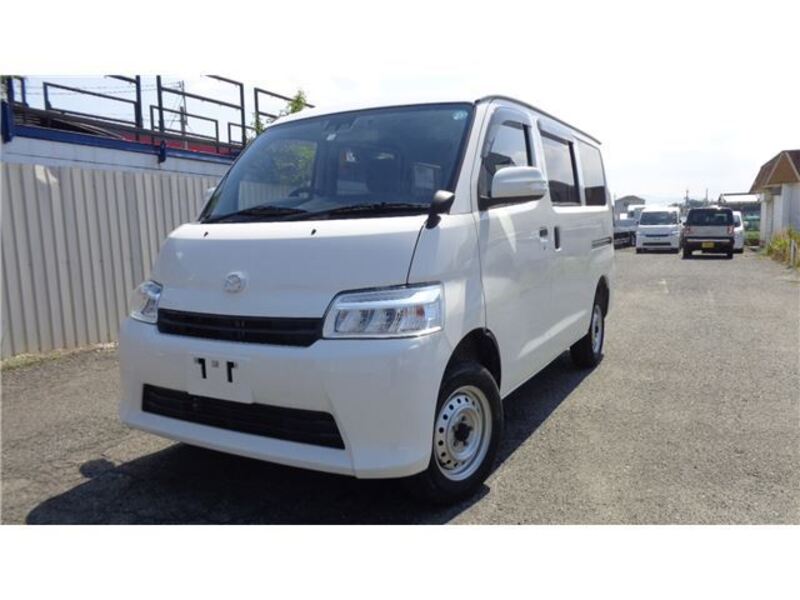 MAZDA BONGO VAN