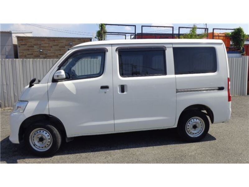 BONGO VAN