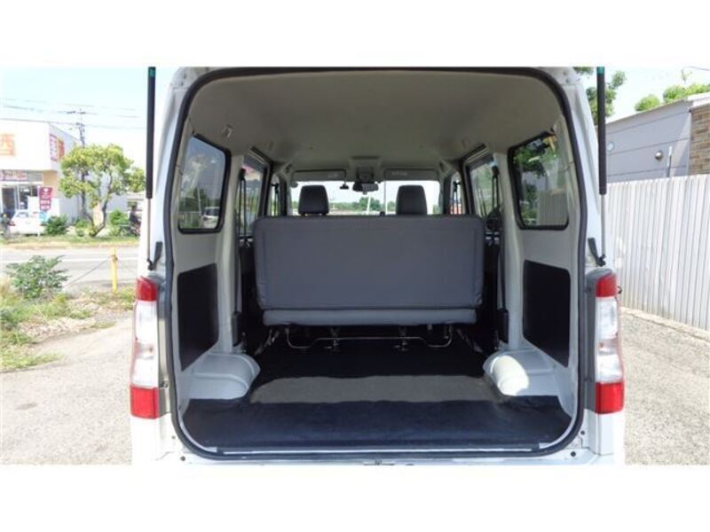 BONGO VAN