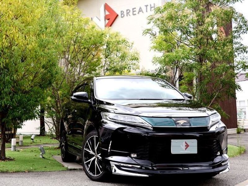 TOYOTA HARRIER