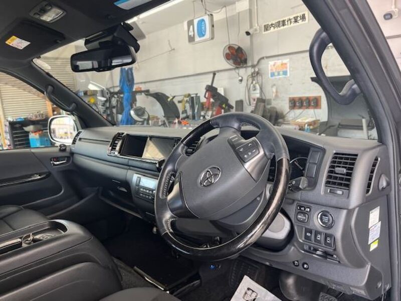 HIACE VAN
