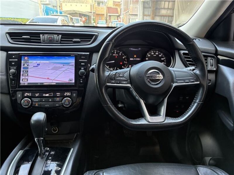 X-TRAIL