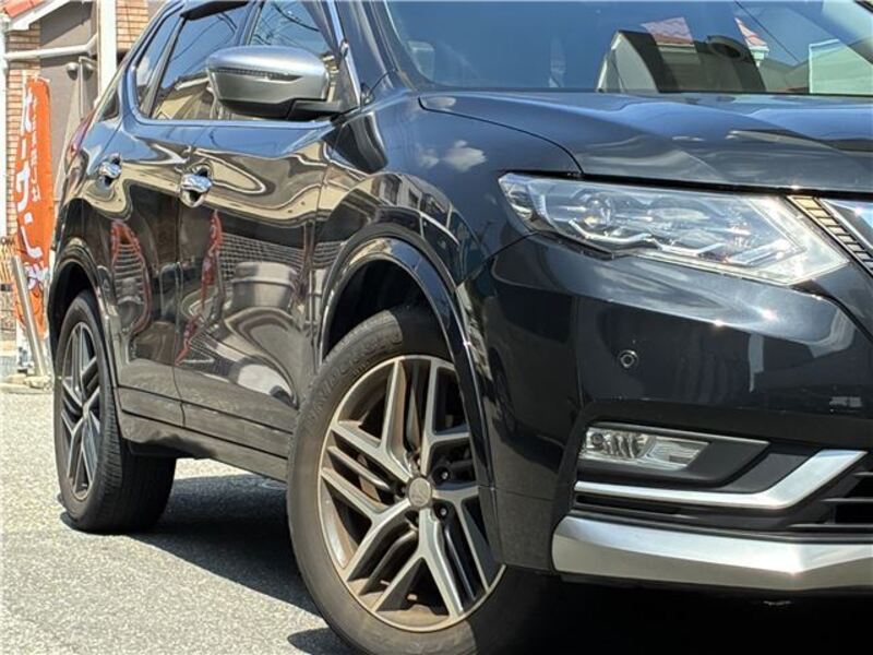 X-TRAIL