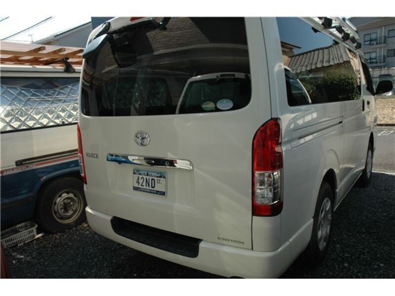 HIACE VAN