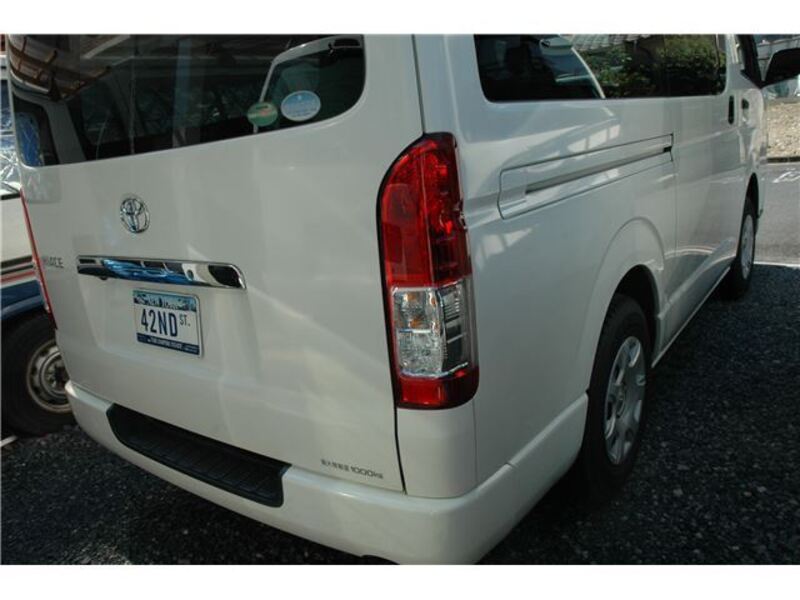 HIACE VAN