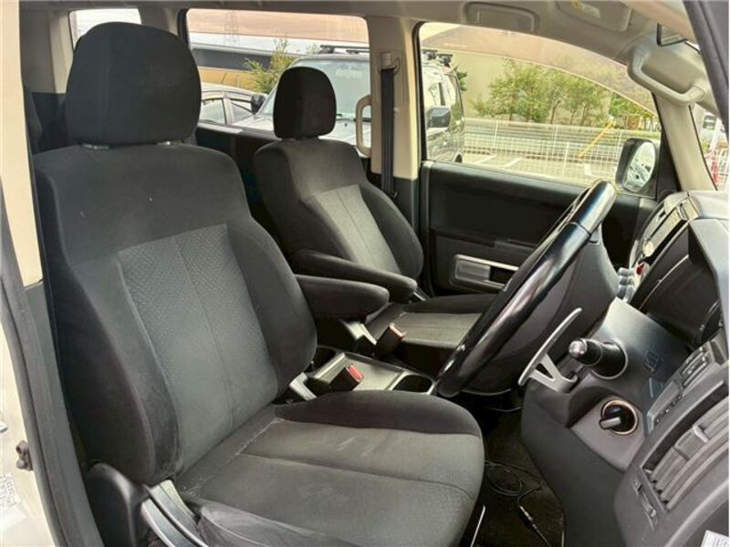 DELICA D5