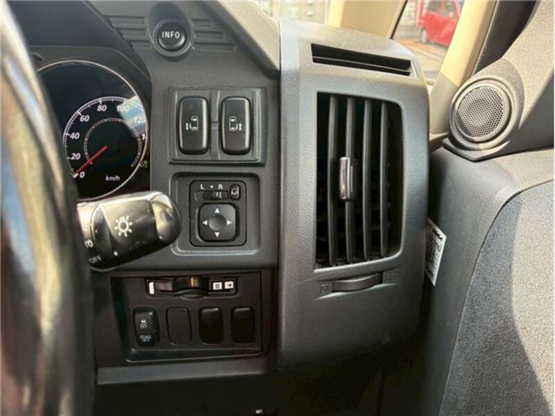 DELICA D5