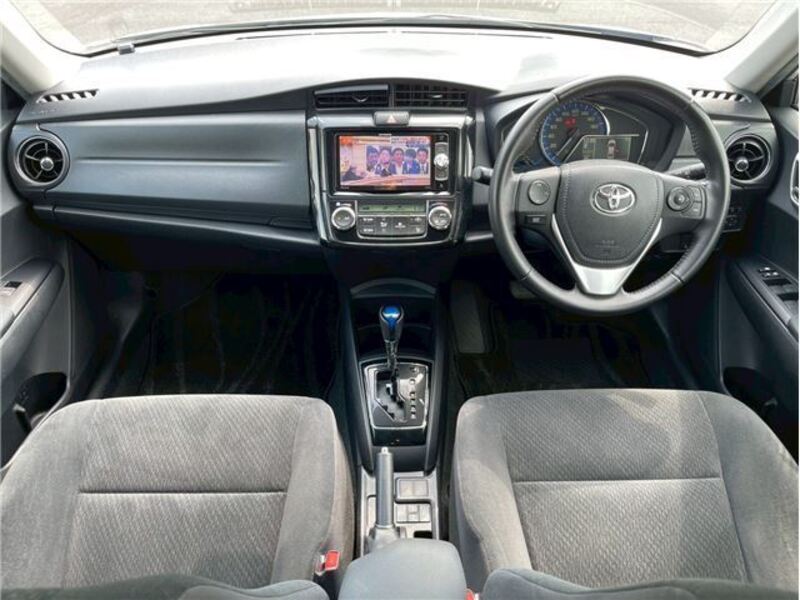 COROLLA AXIO