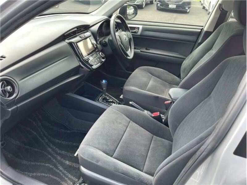 COROLLA AXIO