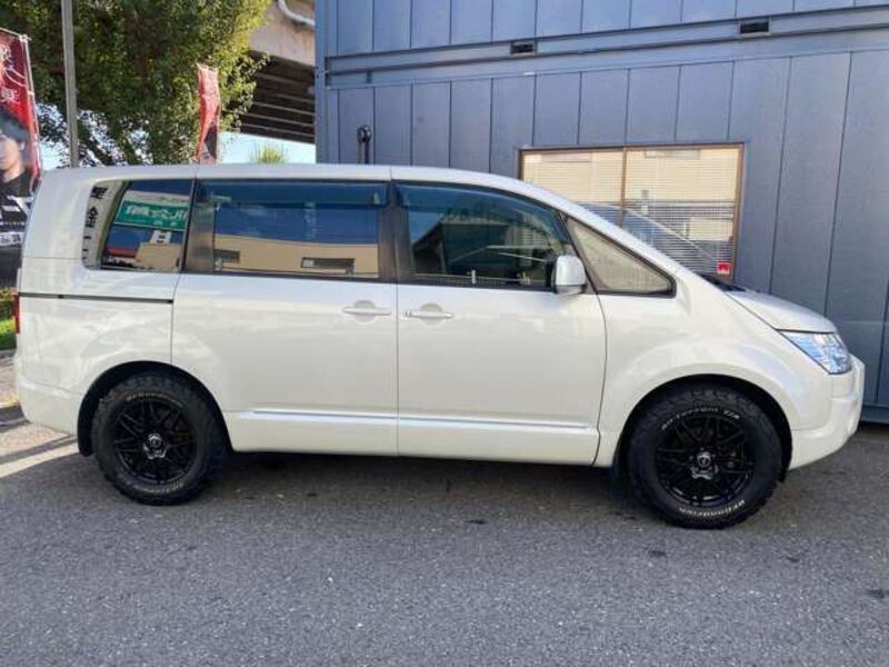 DELICA D5