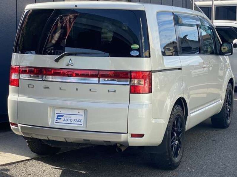DELICA D5