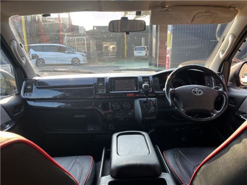 HIACE VAN