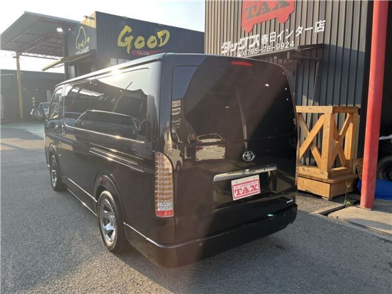 HIACE VAN