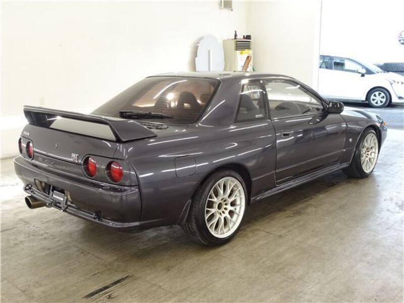 SKYLINE