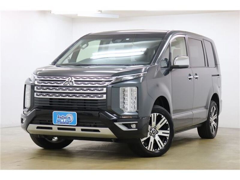 MITSUBISHI DELICA D5