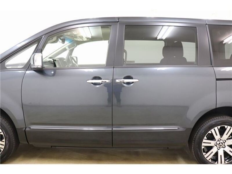 DELICA D5