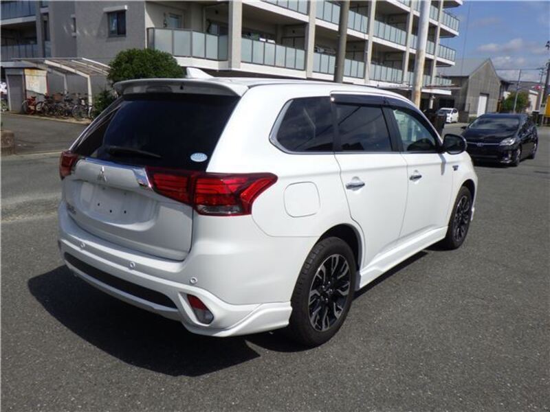 OUTLANDER PHEV