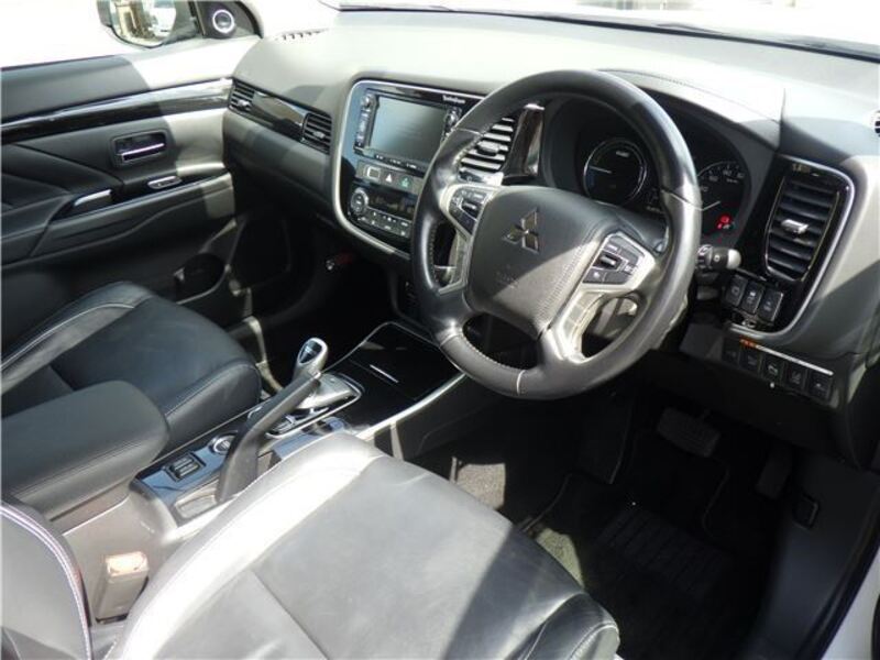 OUTLANDER PHEV