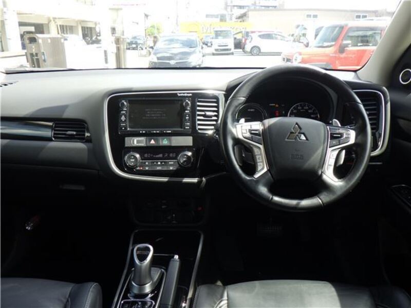 OUTLANDER PHEV
