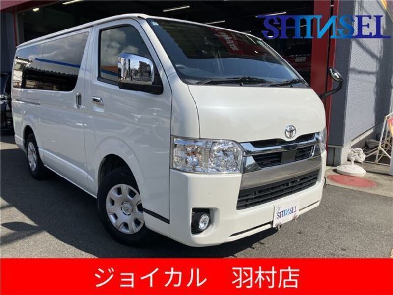 TOYOTA HIACE