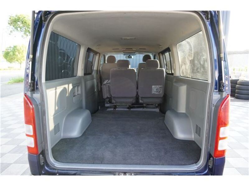 HIACE VAN