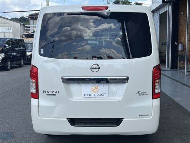 NV350 CARAVAN