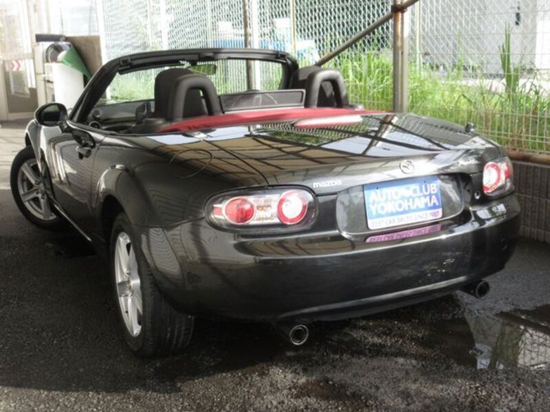 ROADSTER