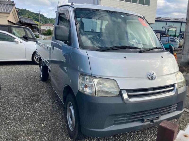 TOWNACE TRUCK