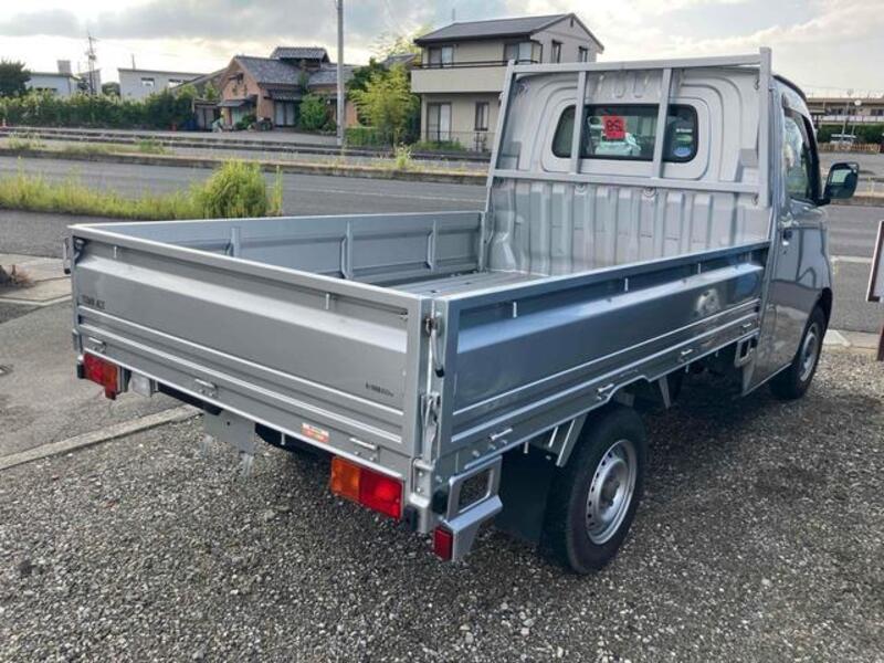 TOWNACE TRUCK