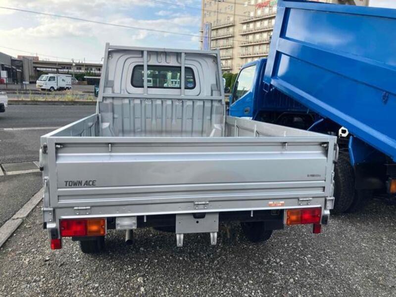 TOWNACE TRUCK