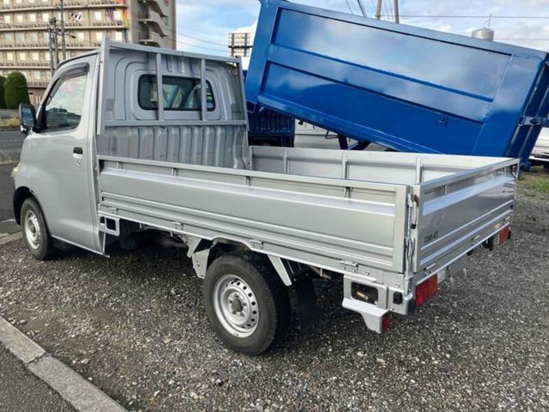 TOWNACE TRUCK
