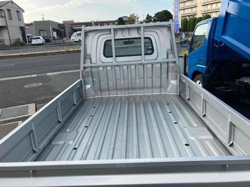 TOWNACE TRUCK