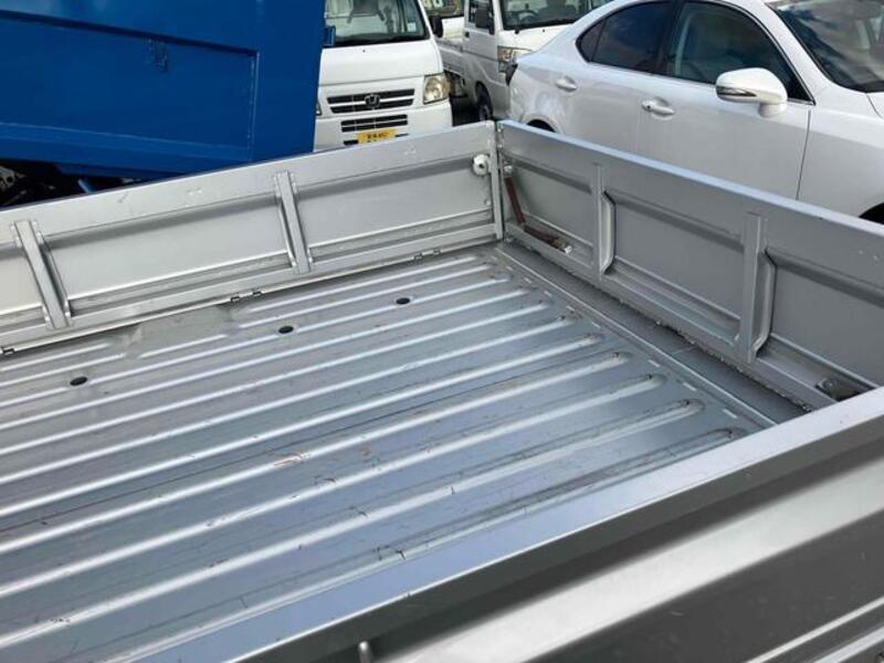 TOWNACE TRUCK