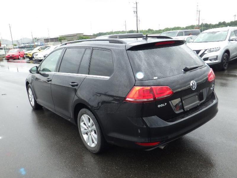 GOLF VARIANT