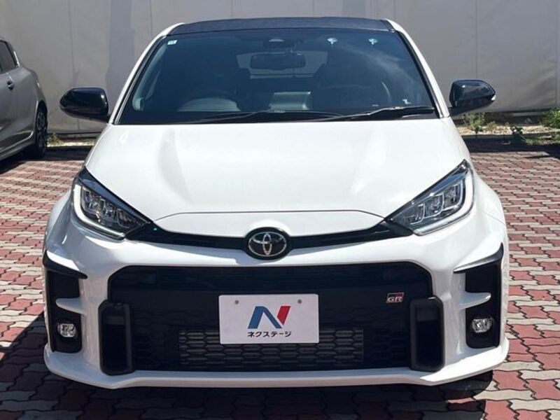 GR YARIS