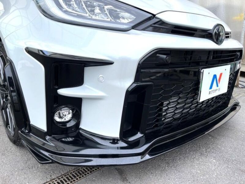 GR YARIS