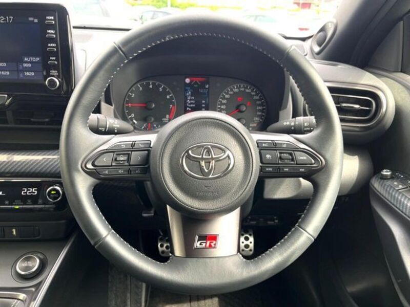 GR YARIS