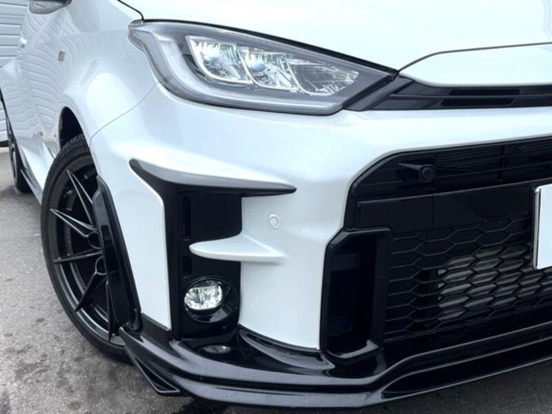 GR YARIS
