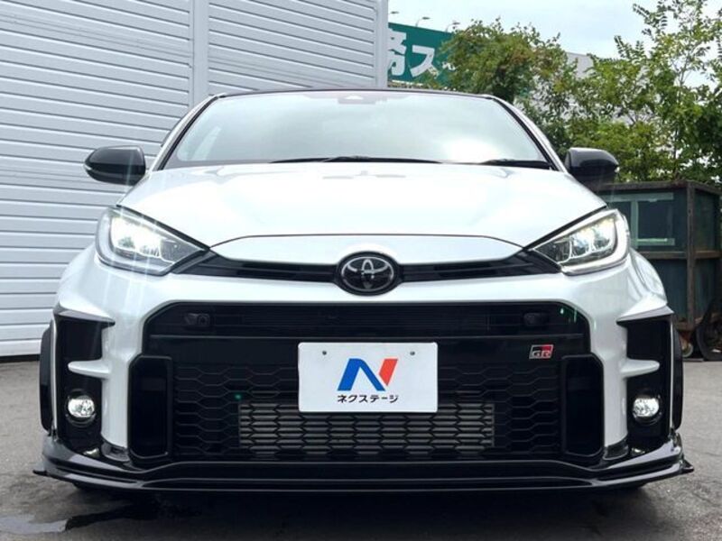 GR YARIS