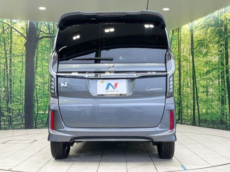 N BOX CUSTOM